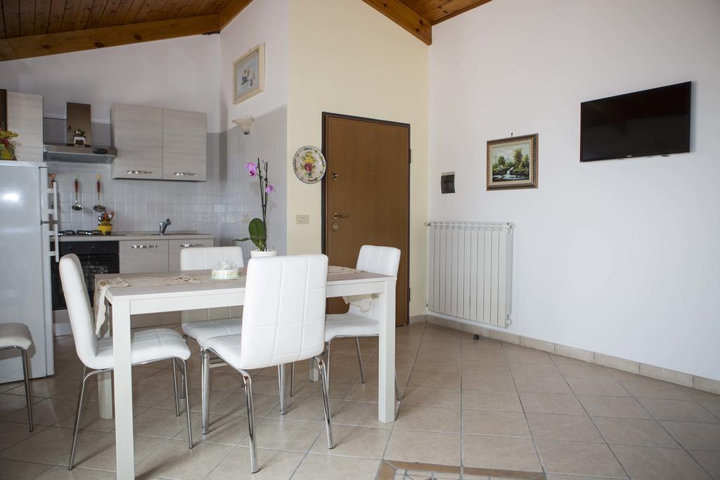 Appartamento Villa Degli Ulivi ซานตาเญลโล ห้อง รูปภาพ