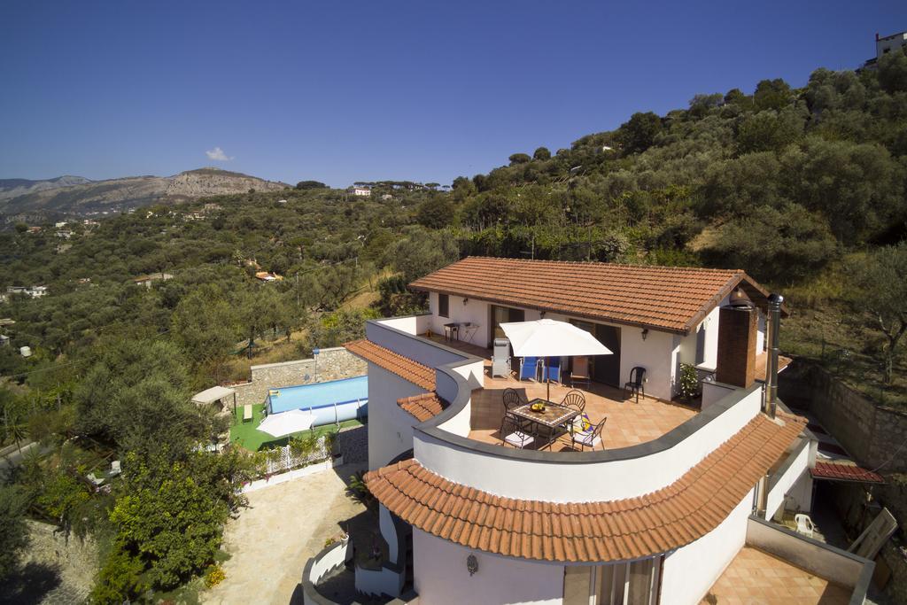 Appartamento Villa Degli Ulivi ซานตาเญลโล ภายนอก รูปภาพ