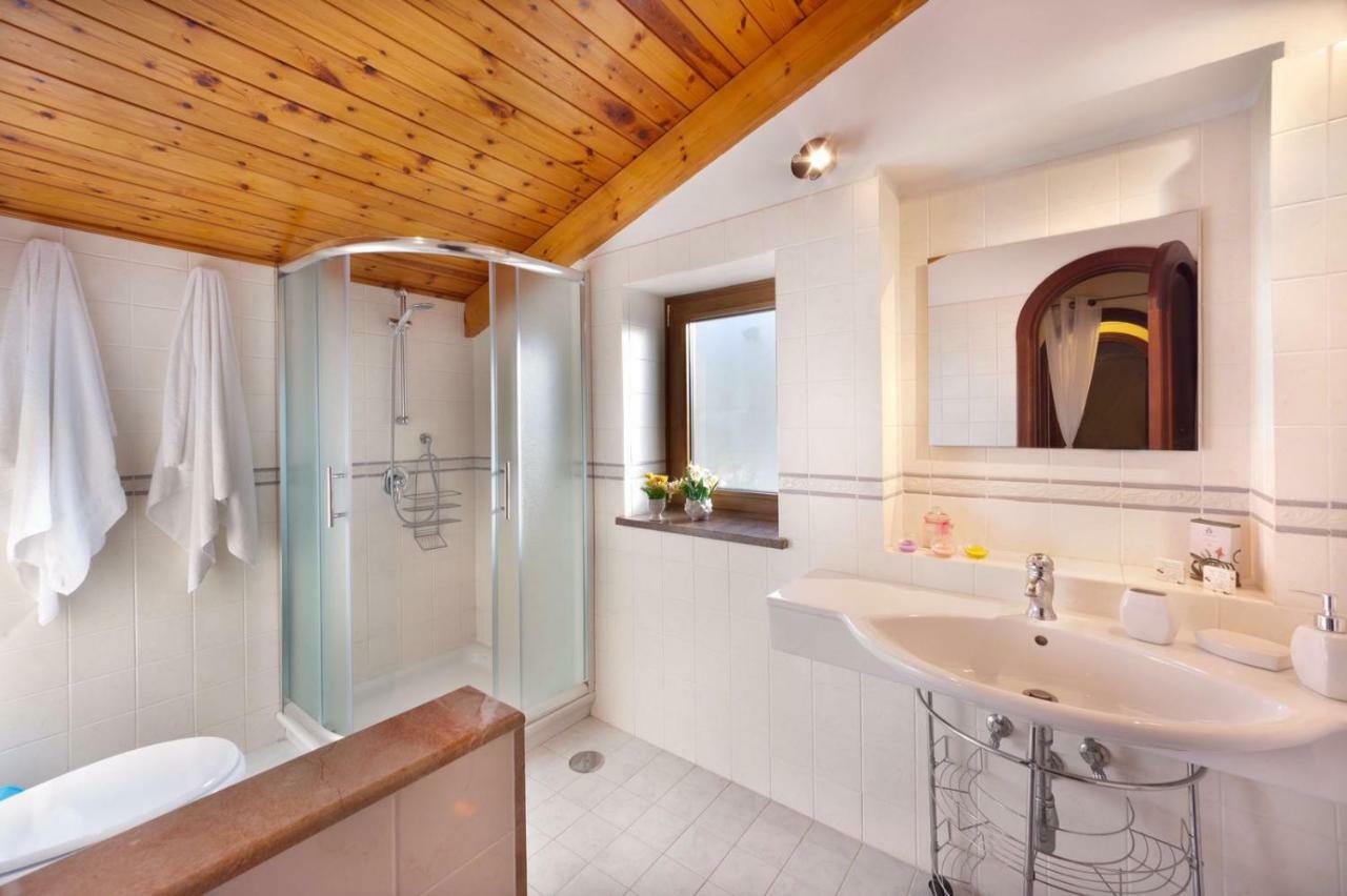 Appartamento Villa Degli Ulivi ซานตาเญลโล ภายนอก รูปภาพ