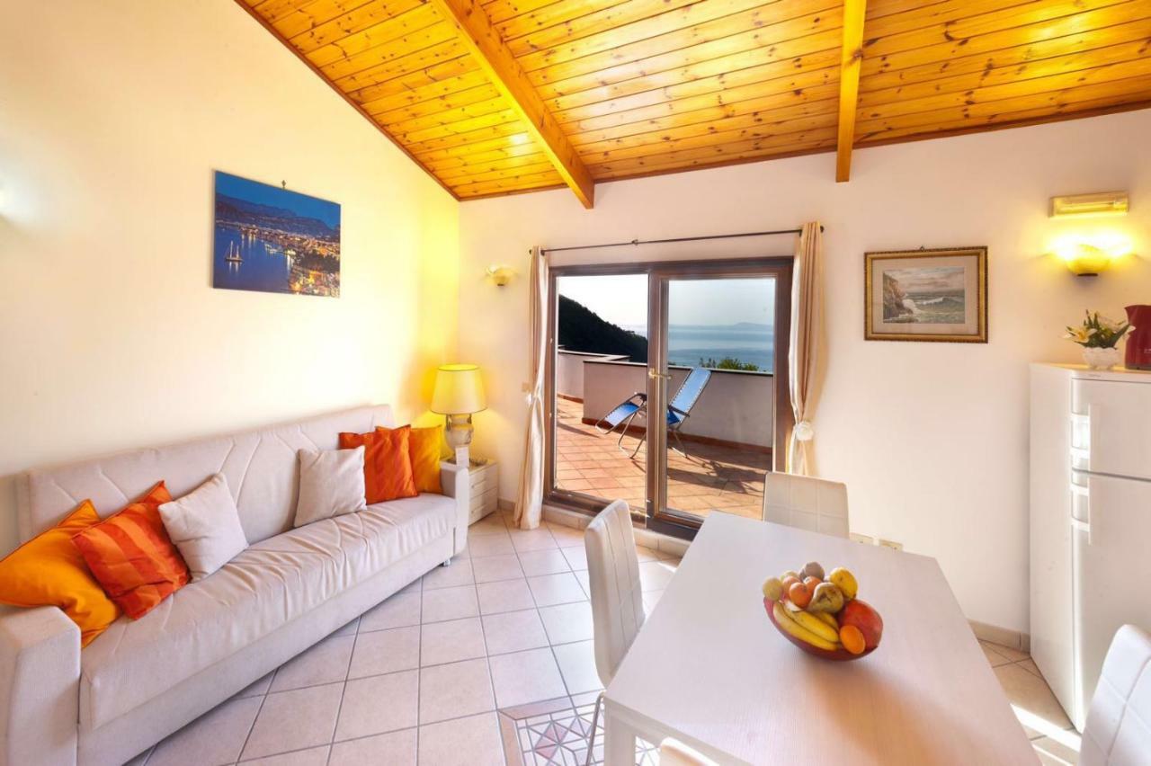 Appartamento Villa Degli Ulivi ซานตาเญลโล ภายนอก รูปภาพ