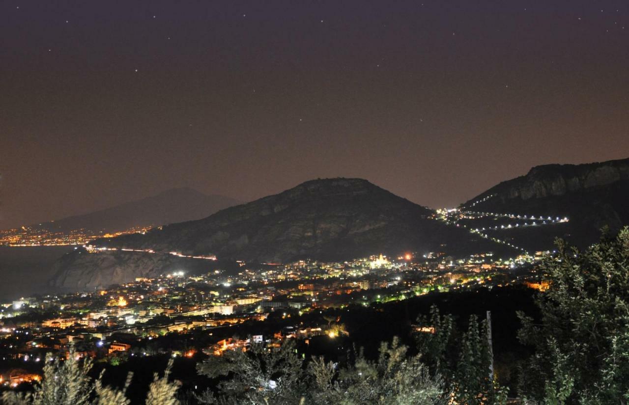 Appartamento Villa Degli Ulivi ซานตาเญลโล ภายนอก รูปภาพ